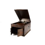 Table grand gramophone: an HMV Model 103, in oak case, with replacement soundbox (no winder)