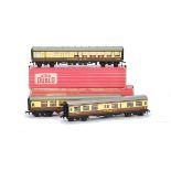 Hornby-Dublo 00 Gauge 4070 Super Detail BR WR Restaurant Car and other WR Coaches, 4070 Restaurant