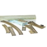 Hornby-Dublo 00 Gauge Pre-war clockwork track and Points, D505 R/H and L/H points, in original box