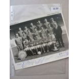 1964/65 Manchester Utd, an autographed glossy black & white photograph with 10 signatures, including