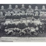 1938/39 Manchester Utd, an autographed magazine picture, laid down to board, the photograph has 11 s