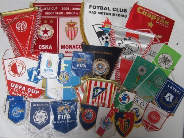 FOREIGN PENNANTS Approximately 34 from various clubs including Atletico Madrid, Barcelona, Ajax,