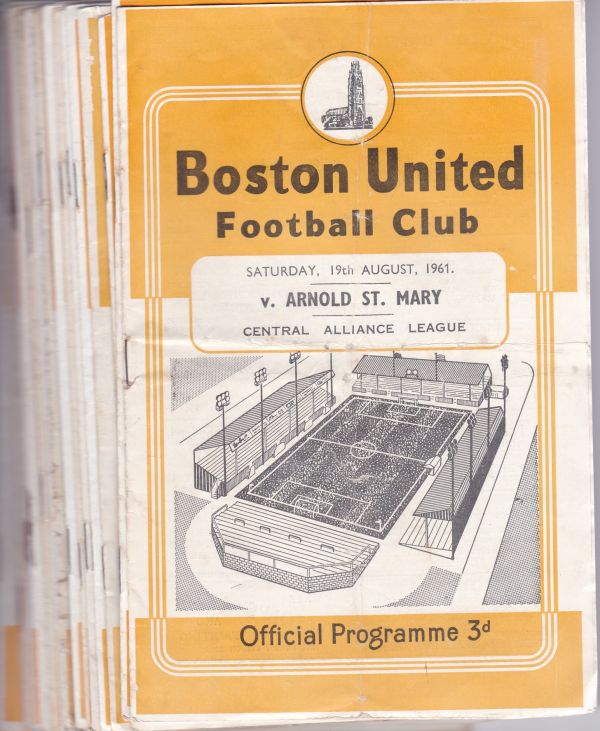 BOSTON UTD 59-60 Eighteen home programmes, 59-60 + 2 x 60/61 and Reserves 61/2 v Arnold St Mary.