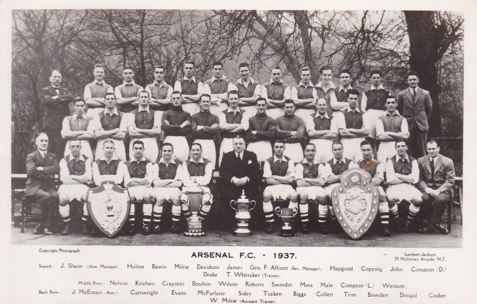 ARSENAL Scarce postcard issued by official Arsenal photographers Lambert Jackson, team group 1937