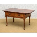 QUEEN ANNE WALNUT TAVERN TABLE, PENNSYLVANIA The removable top with rounded corners above the