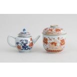 TWO CHINESE EXPORT PORCELAIN IMARI ARTICLES