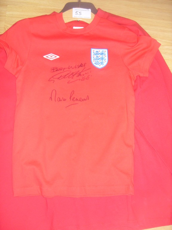 1966 England World Cup Signed Shirts: Childs size Umbro red 1966 style shirt signed at paid