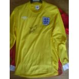 1966 England Signed World Cup Shirts: Includes Gordon Banks on yellow goal keepers shirt, Bobby