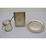 A George V silver mustard pot, small silver tray a