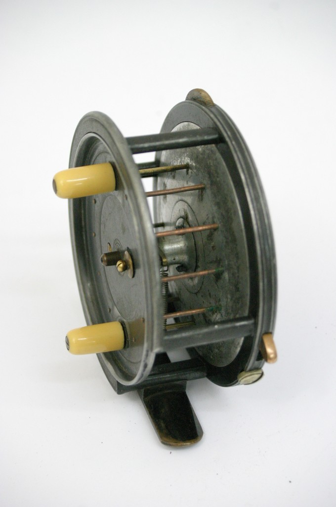 A vintage Hardy's Silex 4" fishing reel