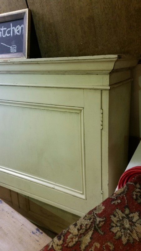 Painted wall-hung shelving and cupboard unit, Victorian, approx 116cm x 160cm. Shelves inside. One - Image 3 of 9