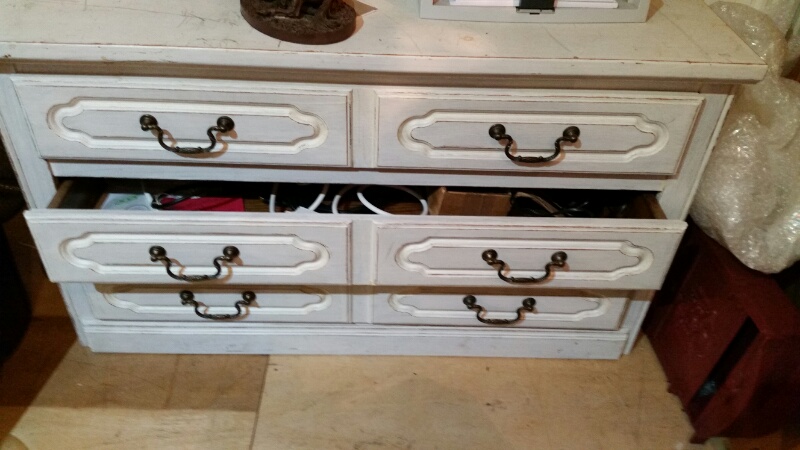 White painted low chest of drawers / coffee table. Three long drawers, in good order other than - Image 3 of 4