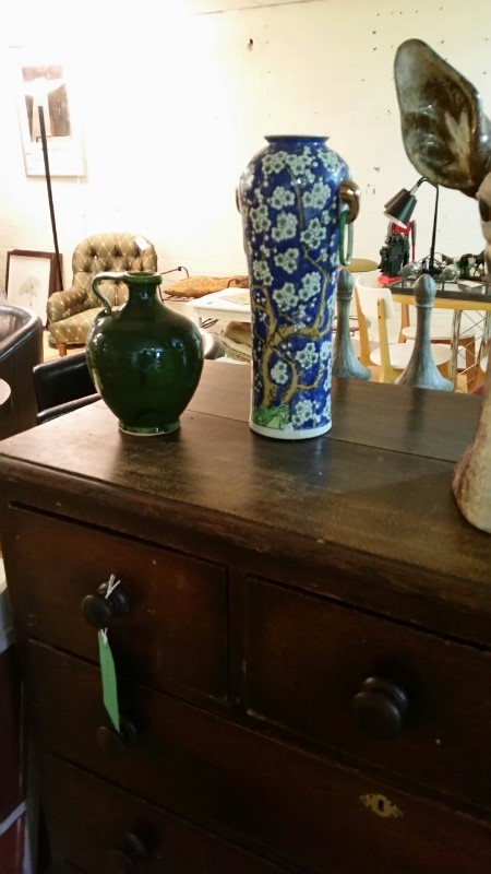 Two pottery vases, one a green studio flagon, glazed, the other a chinese style vase with link - Image 2 of 3