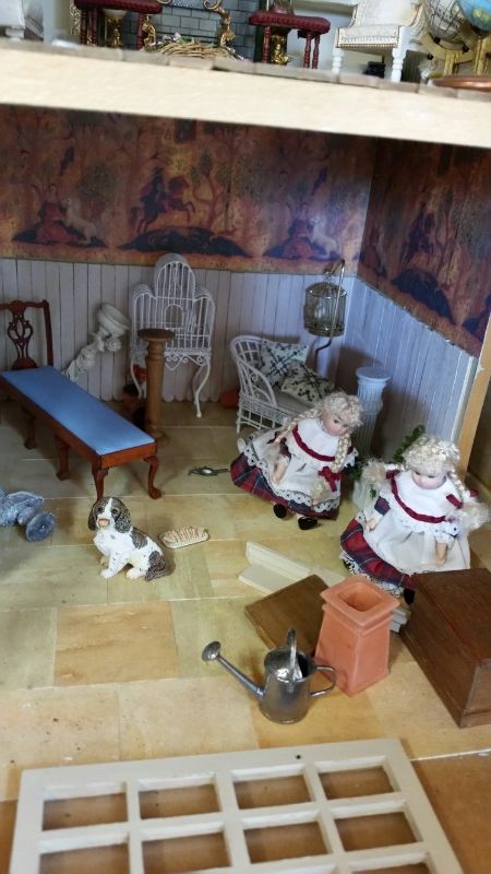 Magnificent 4- storey Georgian dolls house with all contents and a box of spares to complete a few - Image 37 of 37
