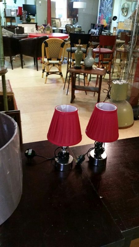 Two small table lamps, PAT tested, silvered bases, red shades - Image 3 of 5