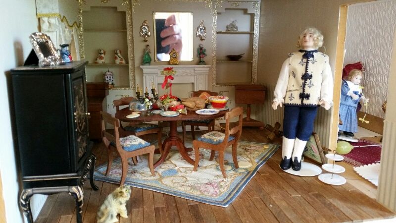 Magnificent 4- storey Georgian dolls house with all contents and a box of spares to complete a few - Image 7 of 37