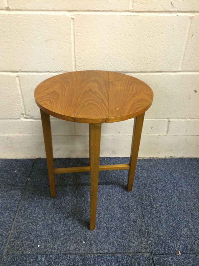 Very nice mid 20th century teak retro tables set..with 4 small circular tables stored under the main - Image 7 of 11