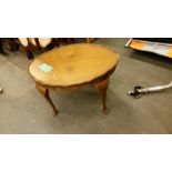 Small but elegant vintage coffee table with quarter banded top 70 cm wide, 50 cm deep, 43 cm high (