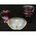Lalique opalescent glass 'Coquilles' bowl with oyster shell design (D18.