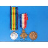 Two WWI medals awarded to 15273 Pte W J Palmer Gloucestershire Regiment,