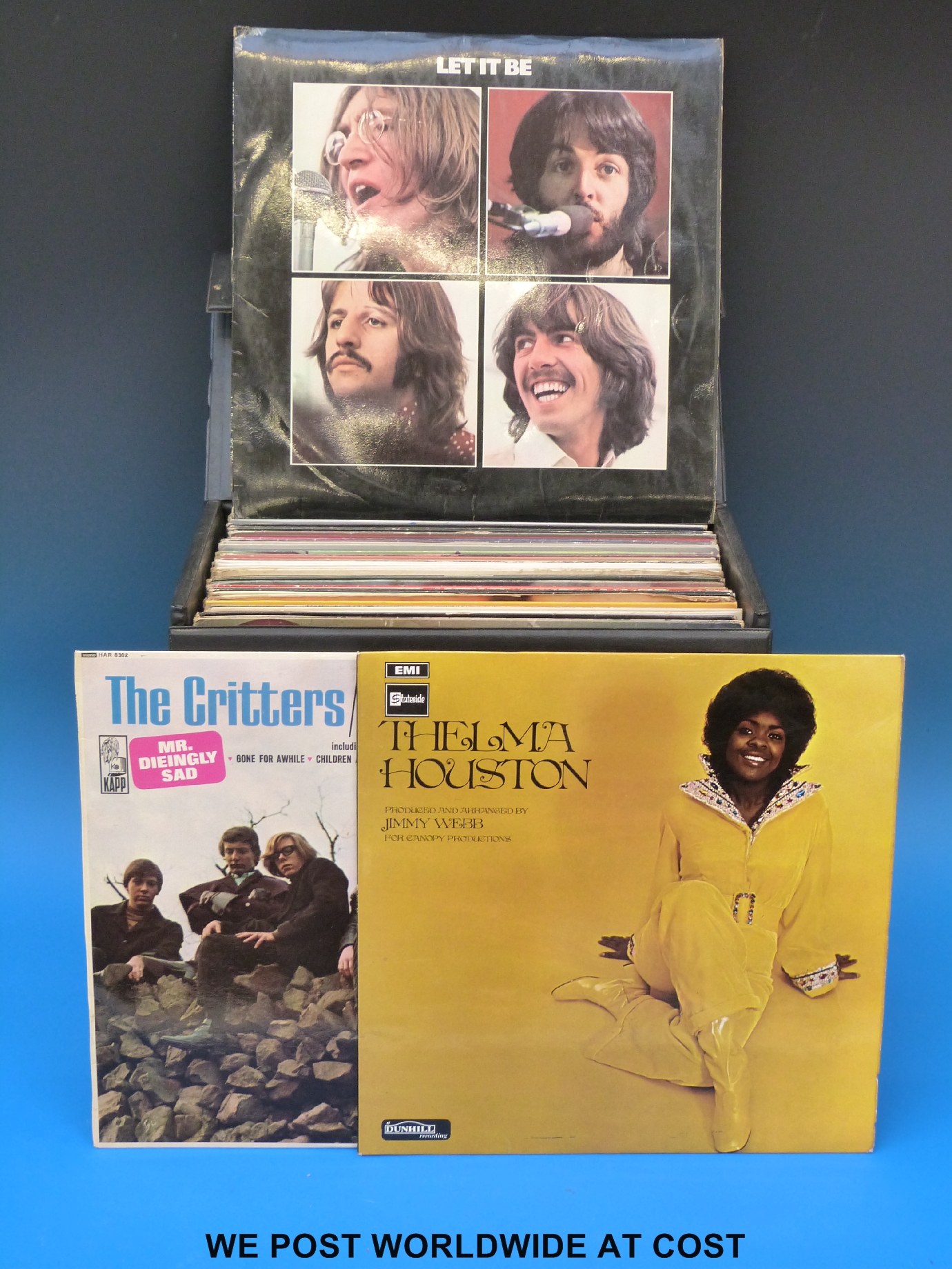 A collection of more than 40x LPs,