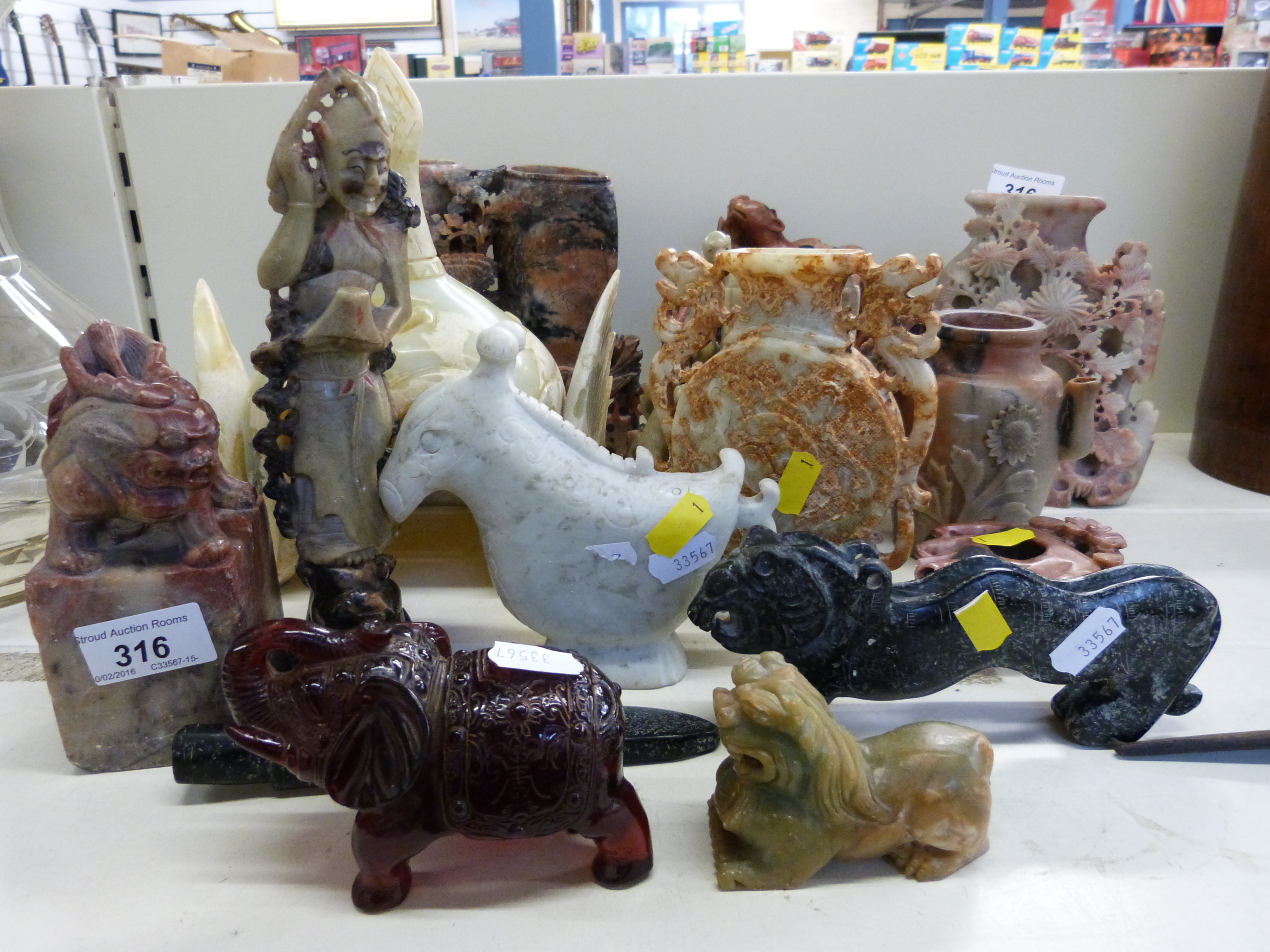 A collection of various Chinese soapstone / hardstone carvings (14 in total)