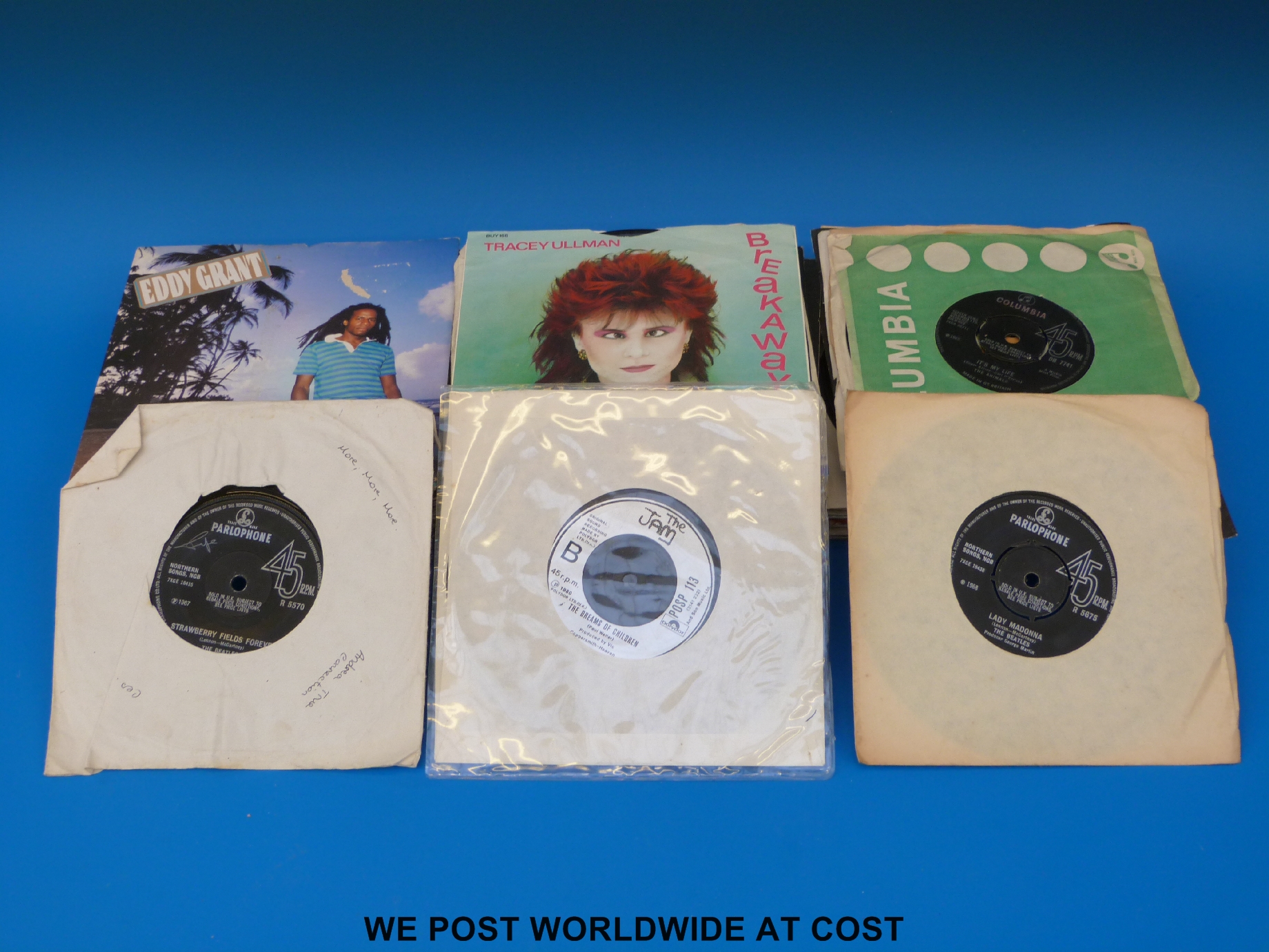 Approximately 80x 7” singles from the 1960s to the 1980s.