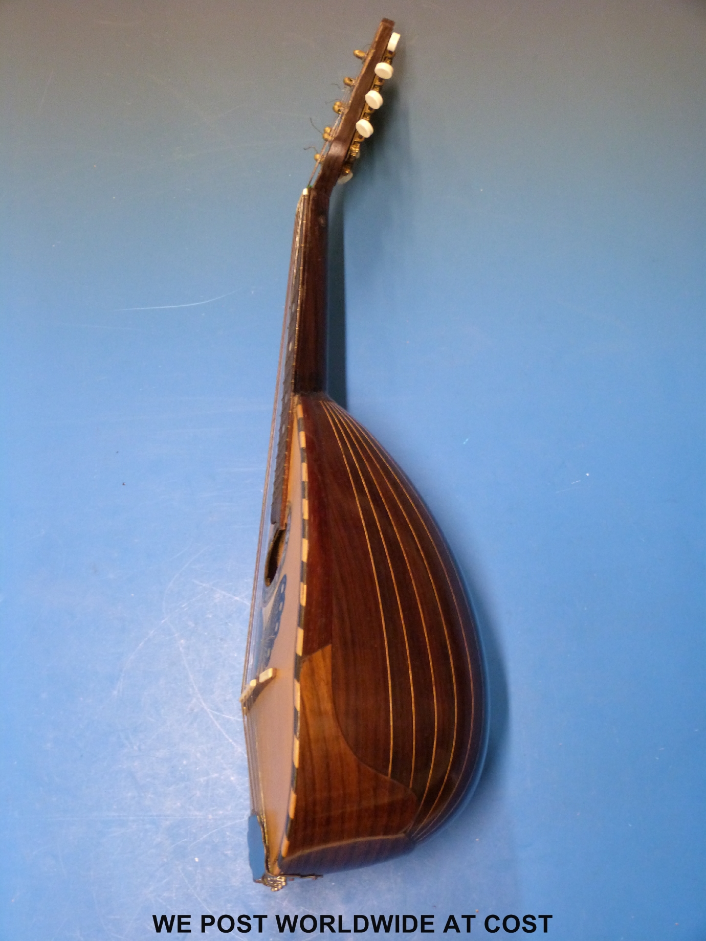 A cased c1920 Ermelinda Silvestri Catania mandolin decorated with butterfly inlay and mother of - Image 3 of 4