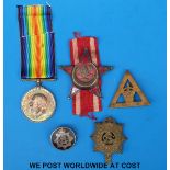 A WWI 1914-18 medal awarded to 211698 2. A.M H.