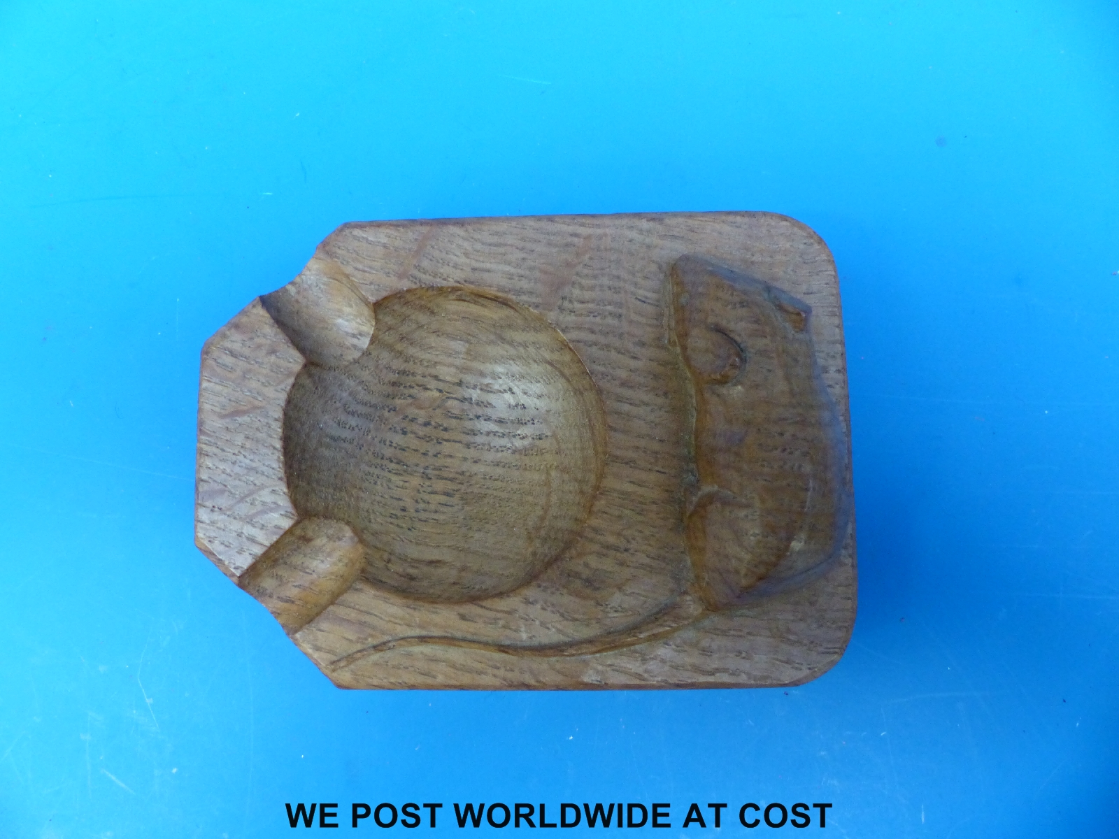 A Robert 'Mouseman' Thompson adzed oak ashtray with carved mouse - Image 2 of 2