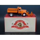 First Gear 1:34 scale diecast model 1960 B-Model Mack short dump truck with plough,