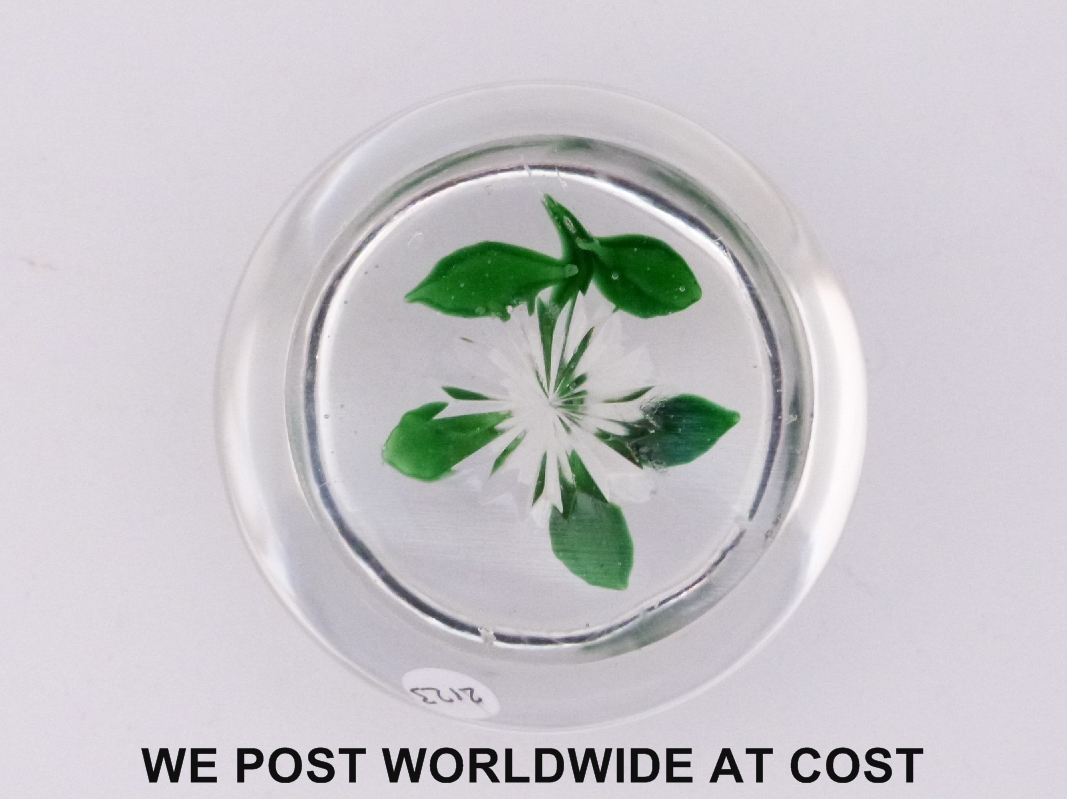 Baccarat clematis glass paperweight, the central flower with white petals and green leaves and stem, - Image 2 of 2