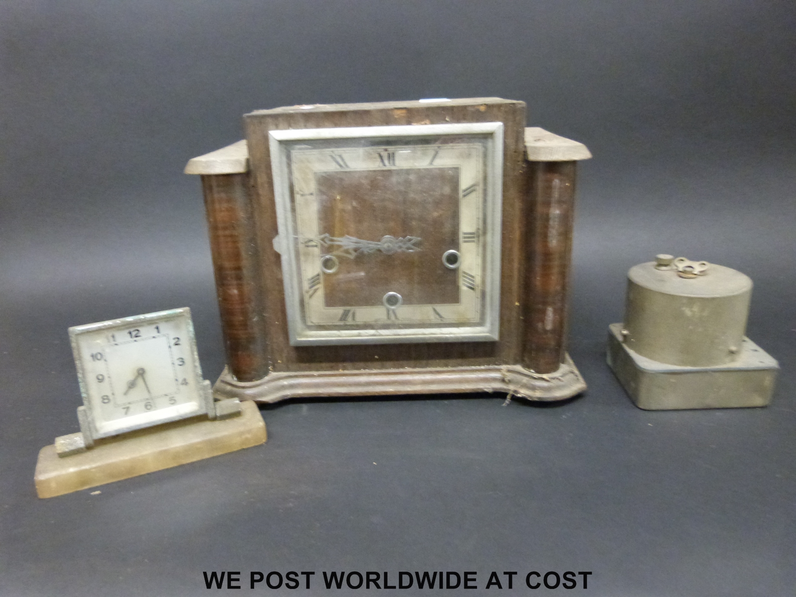 A quantity of clocks and parts for the hobby clock repairer, including dial clock, cuckoo clock etc. - Image 2 of 2