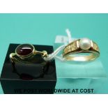 Two 9ct gold rings,