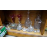 A small quantity of cut glass,