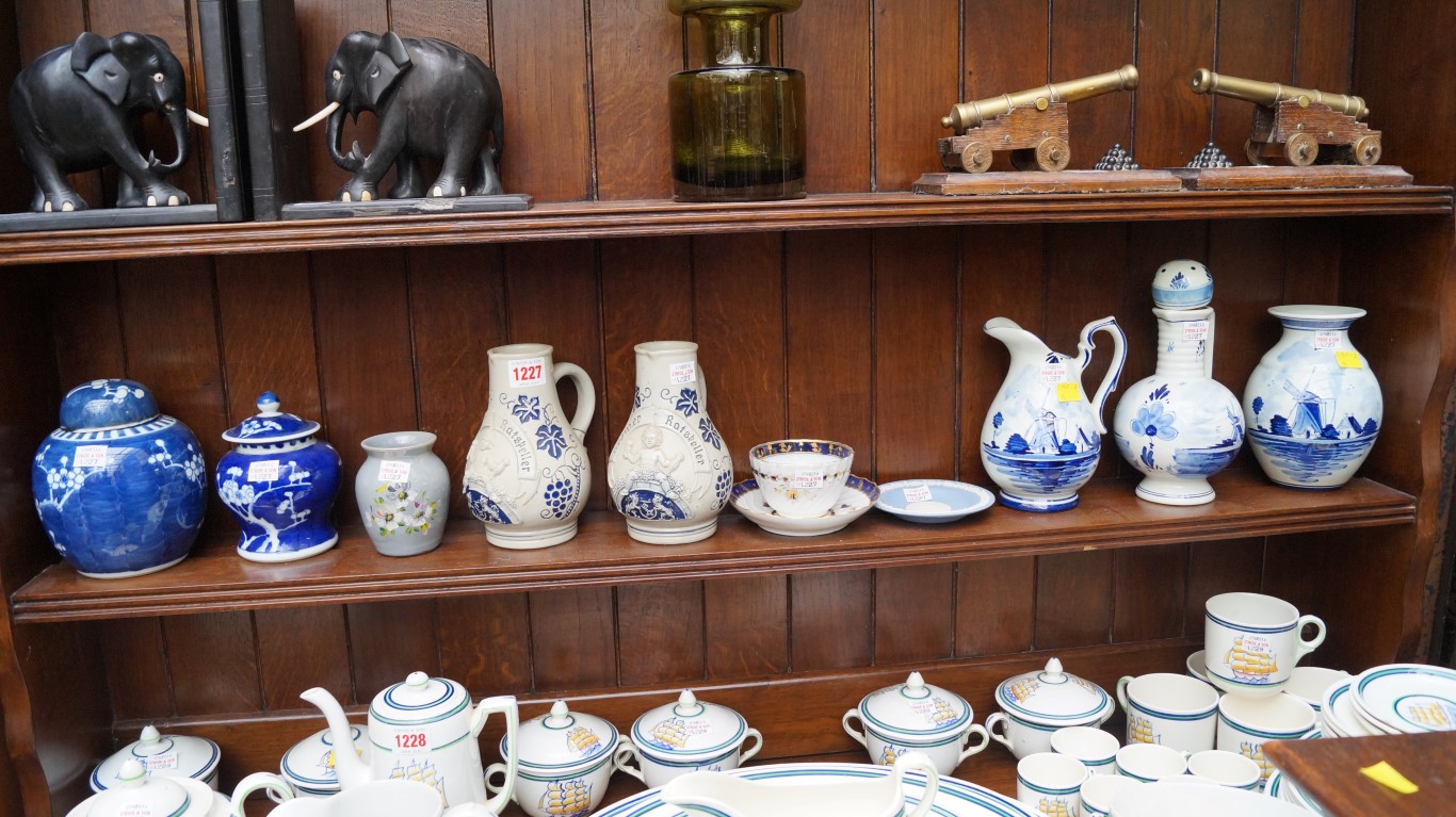 A mixed group of 19th century and later pottery and porcelain,