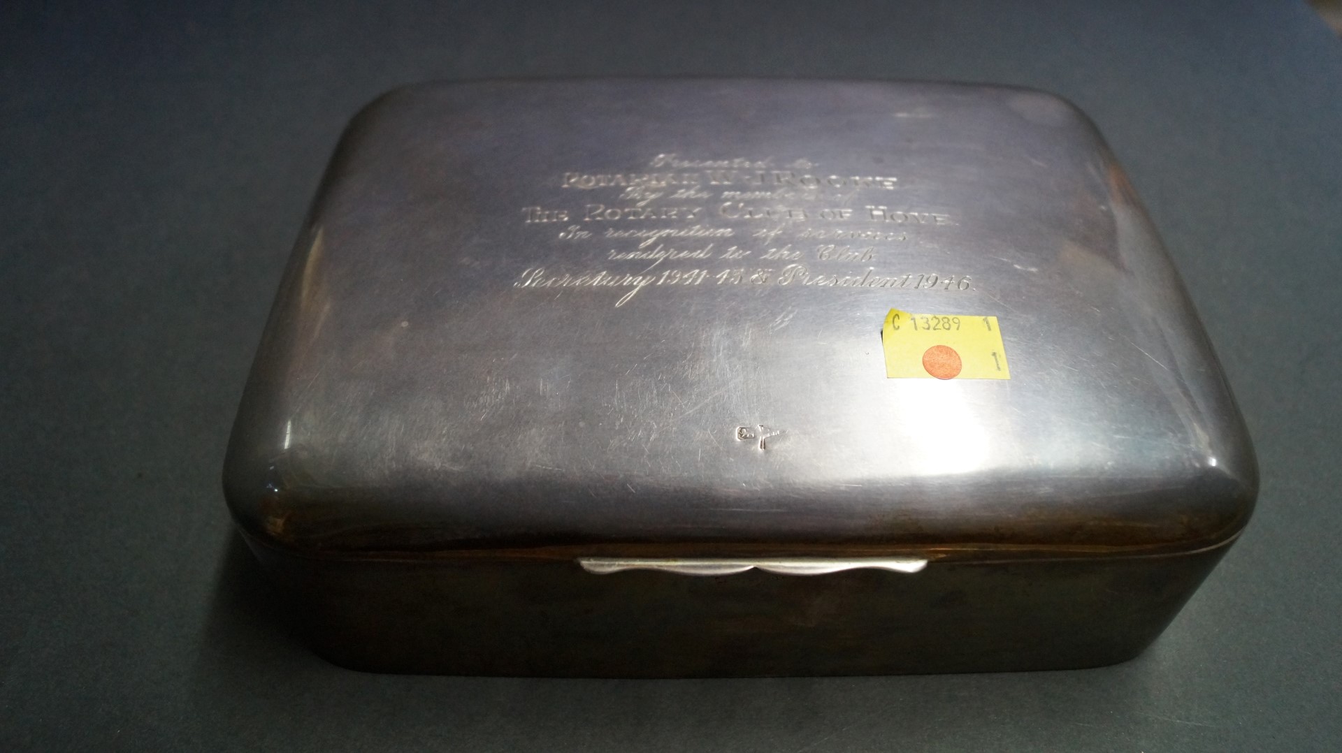 A Victorian silver large cigarette or cigar box, by Walker & Hall, Sheffield 1898, 21.7 x 15.5 x 6.