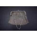 A .925 silver mesh evening bag, 136g.