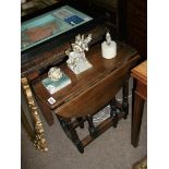 Antique oak drop leaf table