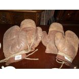 2 Pairs boxing gloves