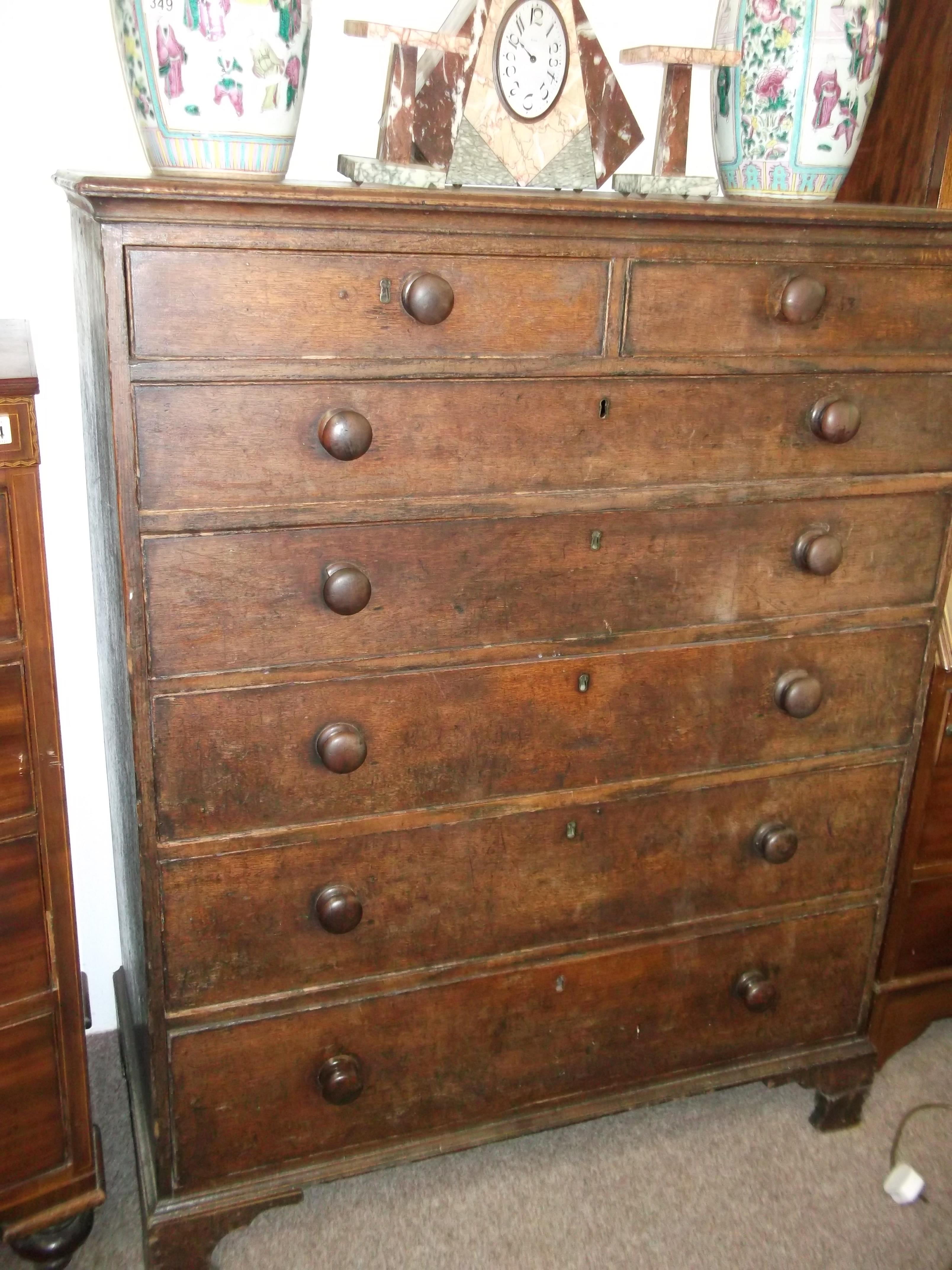 Georgian oak chest