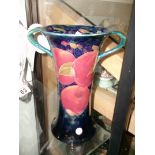 8 inche Moorcroft vase pomeggranite Excellent condition