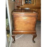 Antique mahogany wine box