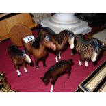 5 Beswick ponies and cart D/D