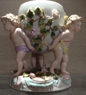 WITHDRAWN!!! SITZENDORF, A 20TH CENTURY LARGE FIGURAL CENTREPIECE  Having three winged cherubs,