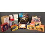 A COLLECTION OF VINTAGE TOYS To include a Minic tank, Jimson tank, two Dinky Formula I cars, two