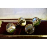 A PAIR OF 18CT GOLD AND MOTHER OF PEARL ESSEX CRYSTAL SPORTING/SHOOTING CUFFLINKS Pointer, Setter,