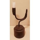 AN 18TH/19TH CENTURY IRON TABLE RUSHLIGHT HOLDER With candle docket, the item of integral 'U' form