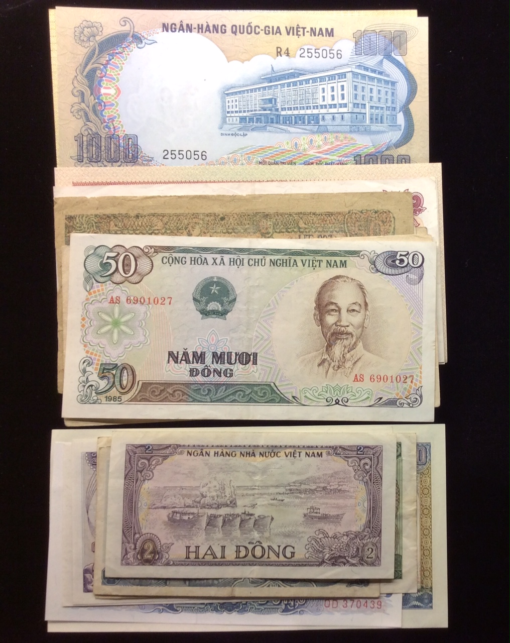 VIETNAM BANK NOTES, 1948 To include 20 Dong Brown, 50 Dong Green, 50 Dong Pale Rose, OBV, Hochi