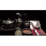 A COLLECTION OF EARLY 20TH CENTURY SILVER PLATED AND PEWTER ITEMS Including an Elkington teapot with